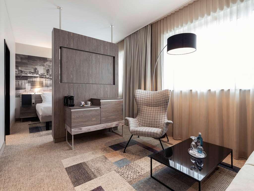 Hotel Novotel Airport